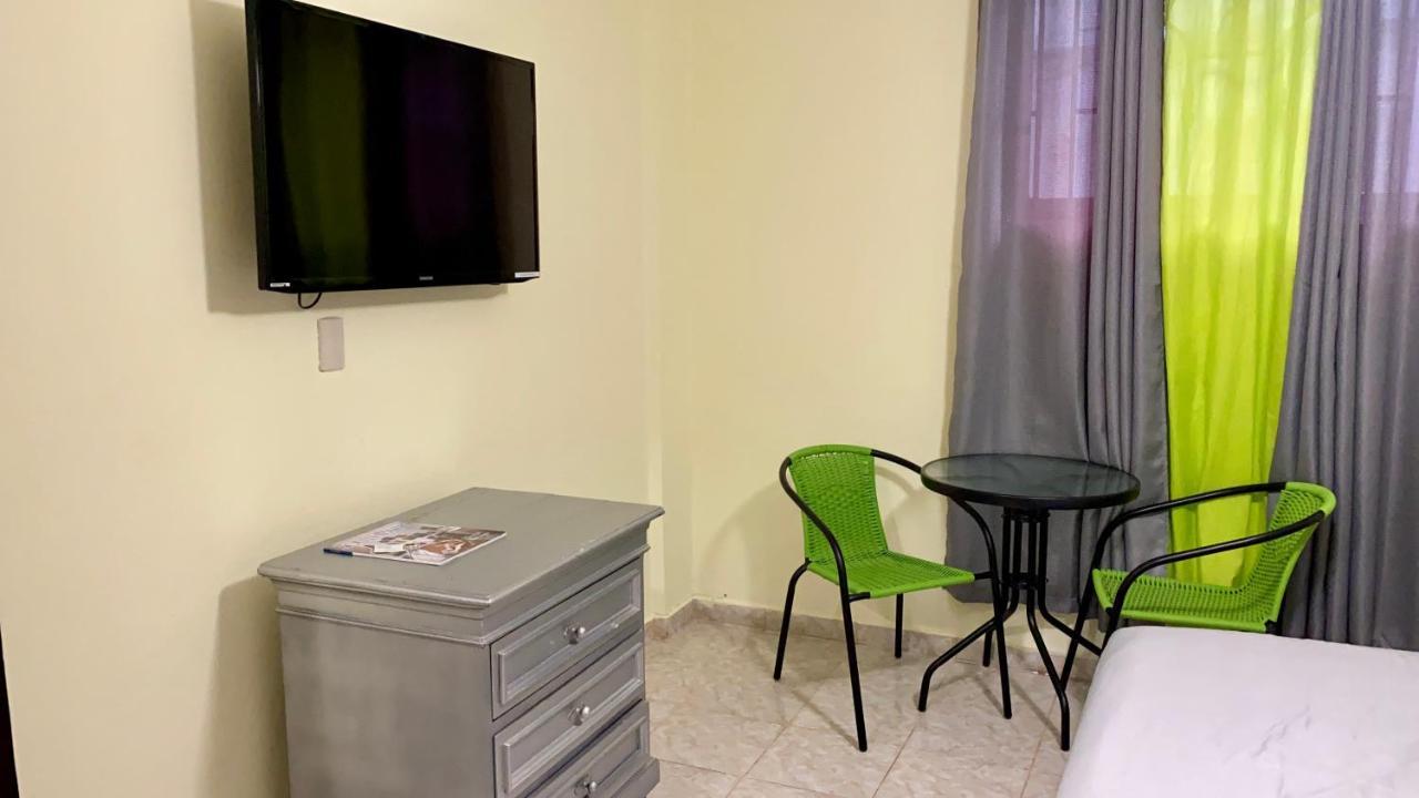 Hotel Maria Bonita Higueey Bagian luar foto