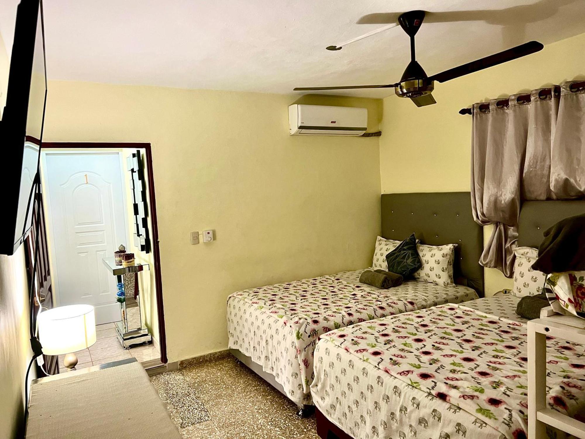 Hotel Maria Bonita Higueey Bagian luar foto